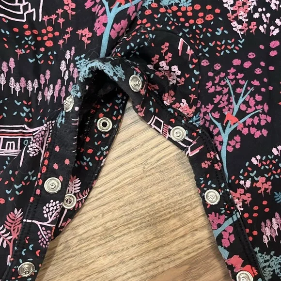 EUC Baby romper from Tea Collection - Picture 4 of 5